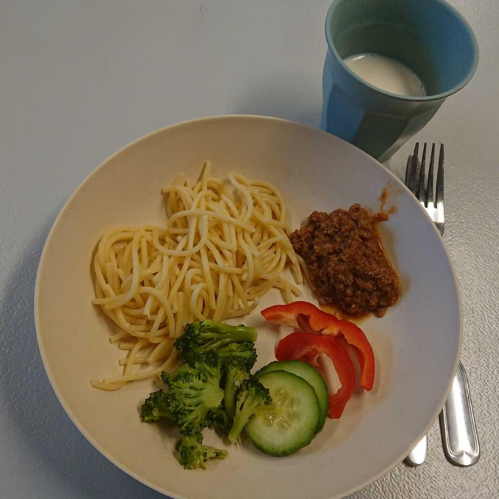 Hemlagad spagetti och köttfärssås